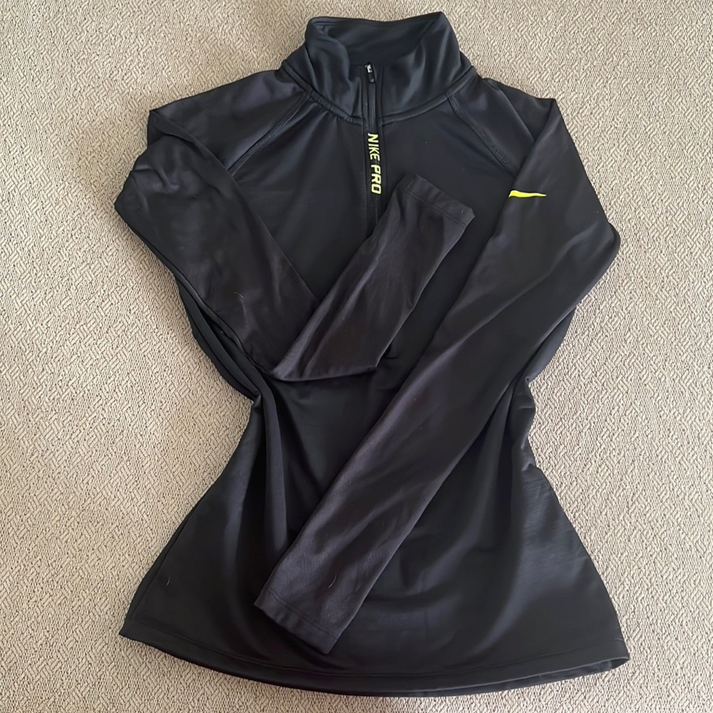 Nike womens Size M half zip